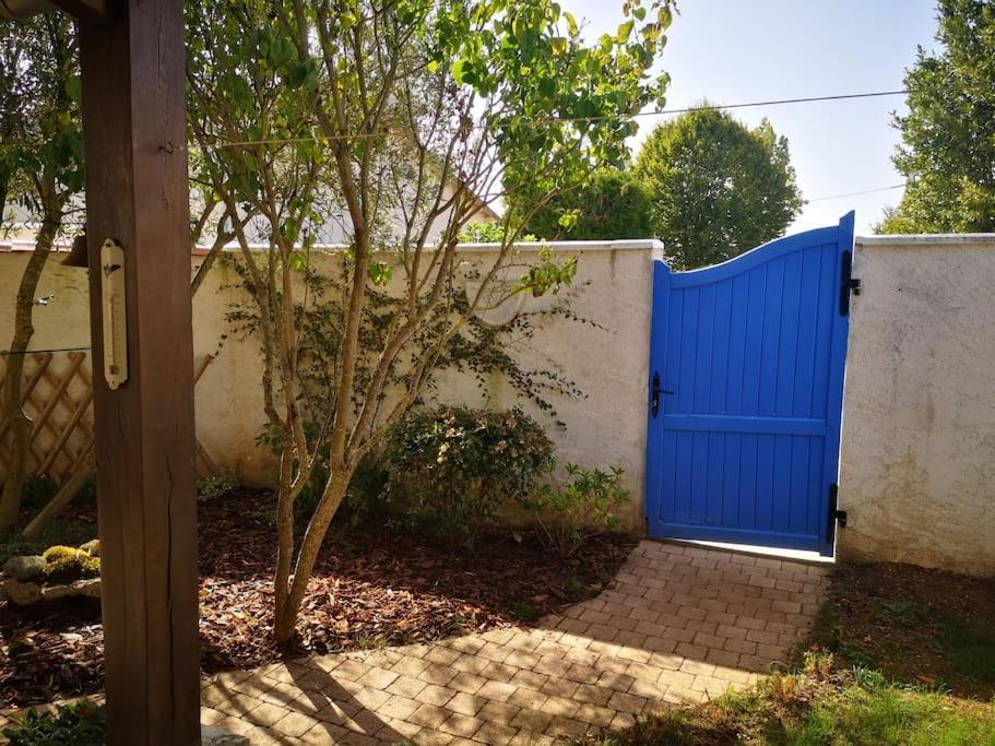 La Porte Bleue Vouneuil-sous-Biard Exterior photo